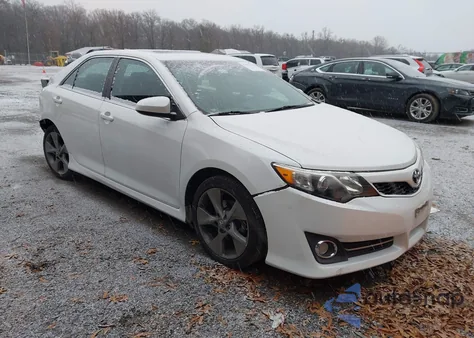 2012 Toyota Camry Se Limited Edition z USA, uszkodzony, nr VIN 4T1BF1FK1CU630592